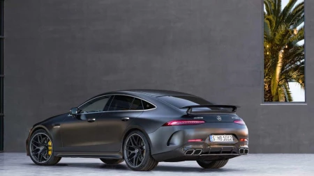 AMG GT 4 Kapı Coupe resim