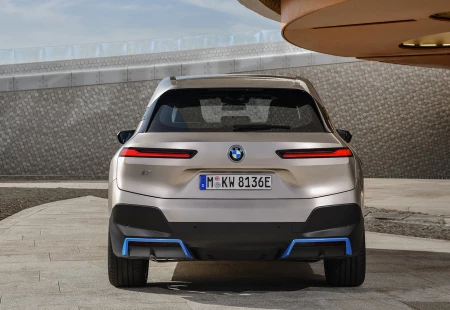 BMW Efsanesi Olacak iX Modeli Tanıtıldı