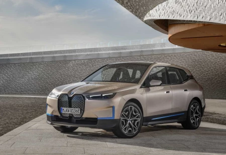 BMW’nin Yüzde Yüz Elektriklisi SUV Nisan’da Geliyor