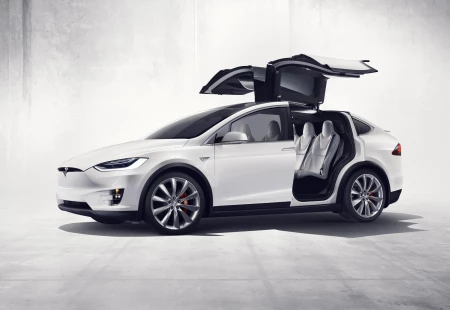 Makyajlı Tesla Model X Görüntülendi