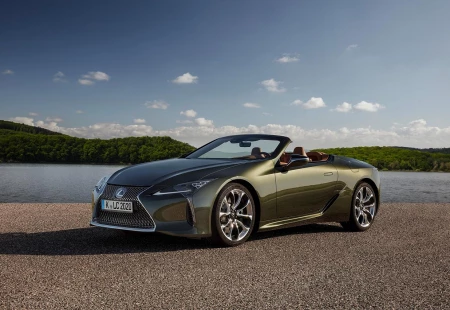 Lexus LC Convertible Modeli Test Edildi