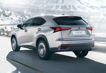 2021 Lexus NX'ten İlk Görseller Geldi