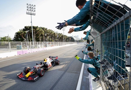 Formula 1 Azerbaycan GP’de Zafer Sergio Perez’in