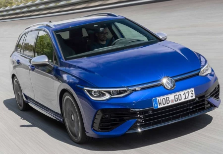 2021 Volkswagen Golf R Performansı Kullanışlılıkla Buluşuyor