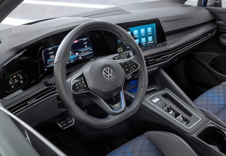 2021 Volkswagen Golf R Performansı Kullanışlılıkla Buluşuyor