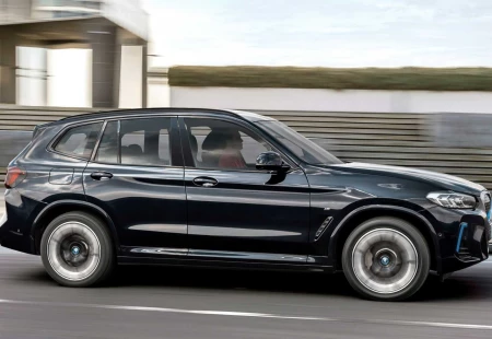 2022 Makyajlı BMW iX3 Yeni Özellikleri İle Tanıtıldı