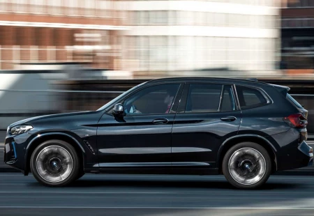 2022 Makyajlı BMW iX3 Yeni Özellikleri İle Tanıtıldı