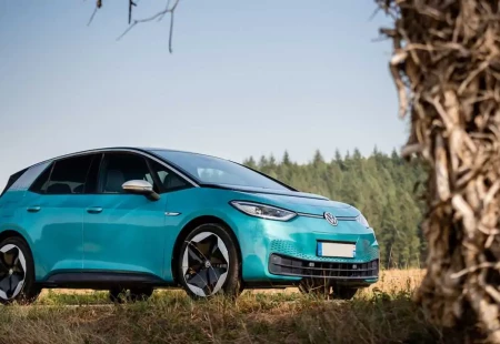 Volkswagen Elektrikli Otomobiller İçin Batarya Fabrikası Kuracak