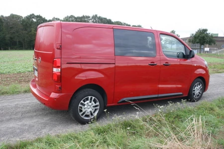 Vivaro City Van resim