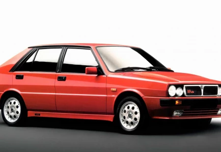 Lancia Delta 2026'da Elektrikli Olacak