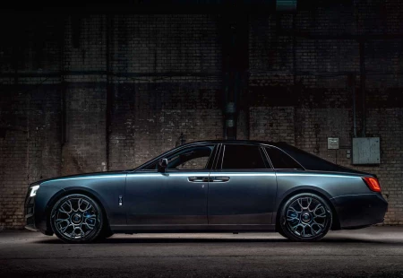 Yeni Rolls-Royce Ghost Black Badge Tanıtıldı