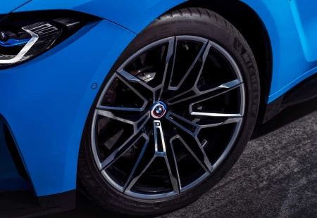 50. Yılı Kutlayan BMW Orijinal Motosport Amblemi İle Yeniden Piyasaya Çıkıyor!
