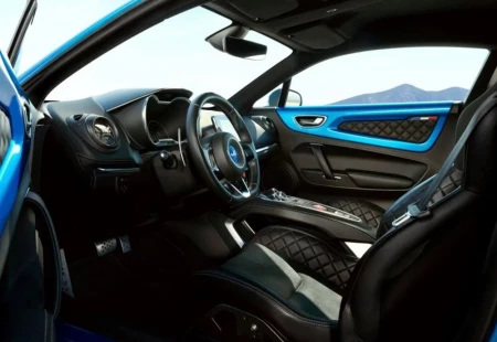 Yenilenen Alpine A110 Tanıtıldı