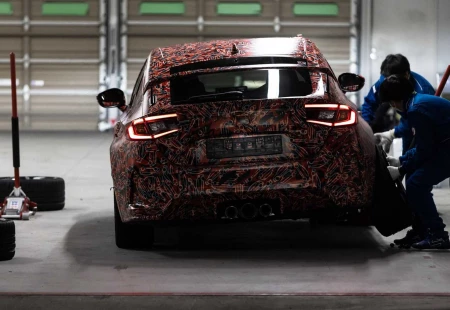 Honda Civic Type R'dan Yeni Teaser Görüntüleri