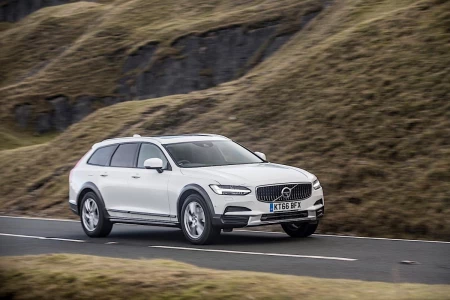 V90 Cross Country Hibrit