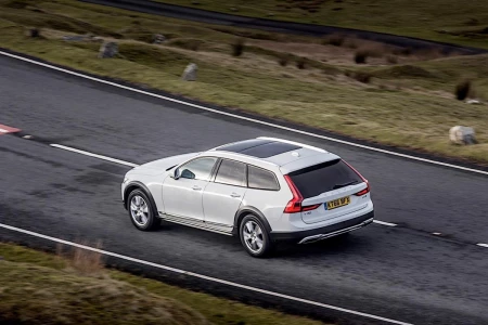 V90 Cross Country Hibrit