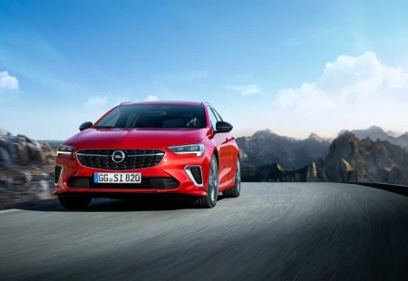 Opel Insignia, 2024 Yılında SUV Bir Model Olabilir!
