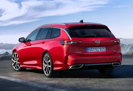 Opel Insignia, 2024 Yılında SUV Bir Model Olabilir!