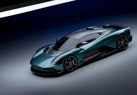 Aston Martin’nin Yeni Süper Arabası Valhalla