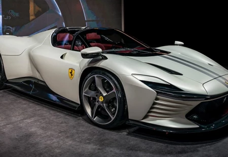 Ferrari'nin SUV'si Purosangue Bu Yıl Üretime Başlayacak!