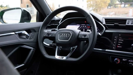 RS Q3 Sportback resim