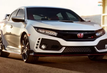 Honda Civic Type R Pist Üzerinde Rekor Kırdı