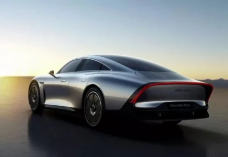 Mercedes-Benz Vision EQXX, Tek Şarjla 1000 KM Menzil Mesafesine Ulaştı